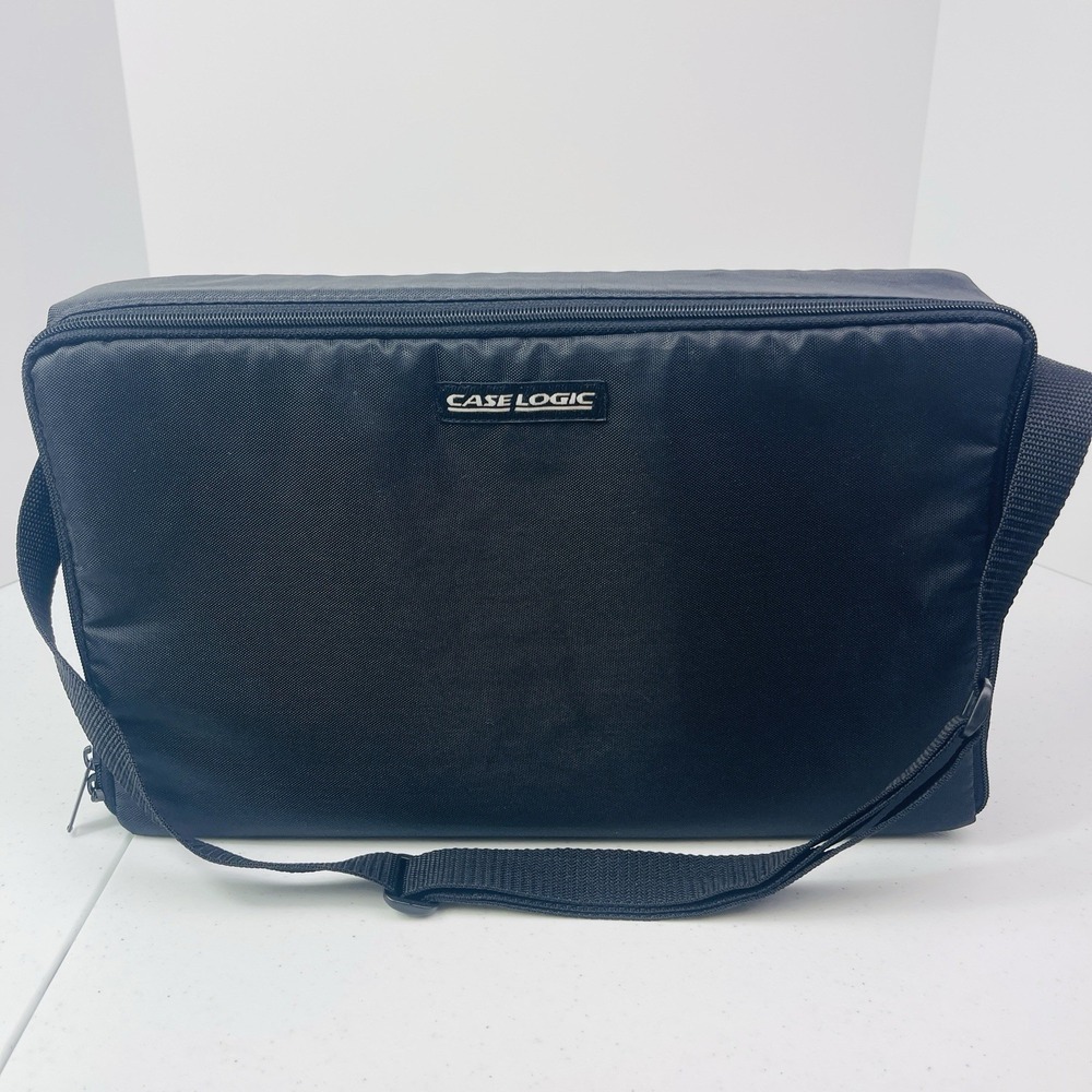 Vintage Case Logic 30 Cassette Tape Carrying Case‎ Bag Pocket Zippered